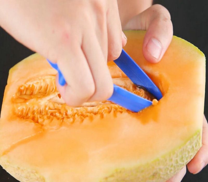 Magic Fruits and Vegetables Peeler